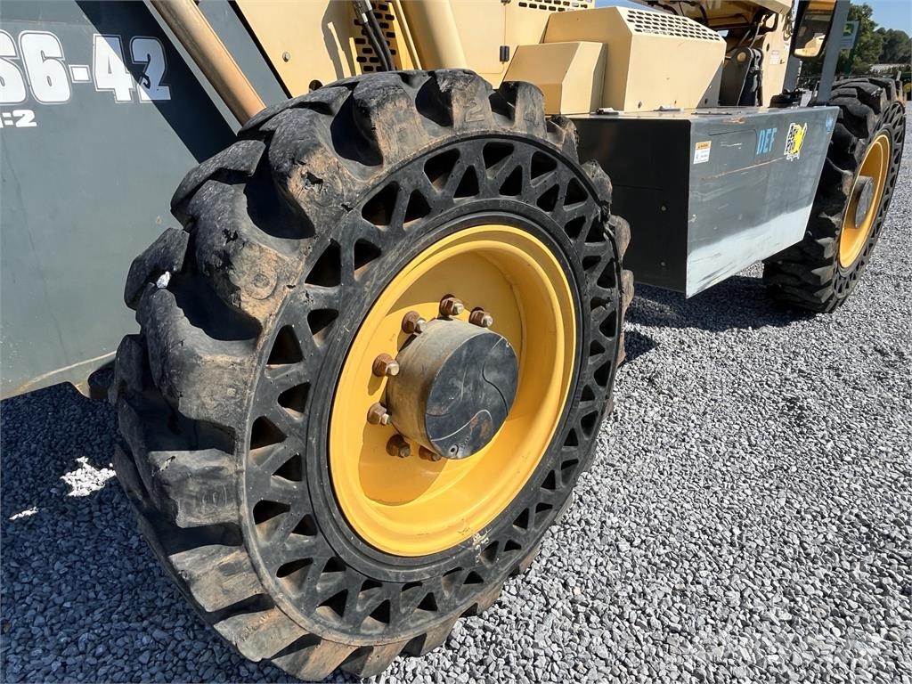 Gehl RS6-42 Teleskopski viličarji