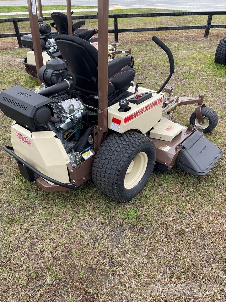 Grasshopper 329B 29 HP BIG BLOCK ENGINE 61” MIDMOUNT COMMERCIA Null-Wendekreis Mäher