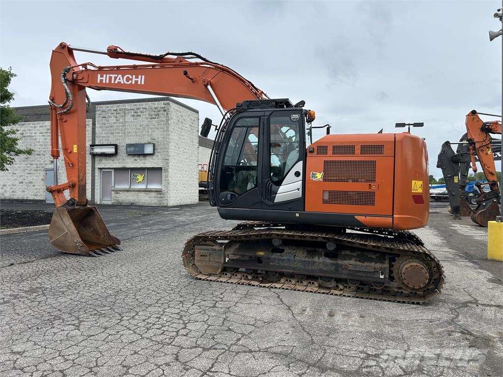 Hitachi ZX225USRK-6 Kāpurķēžu ekskavatori