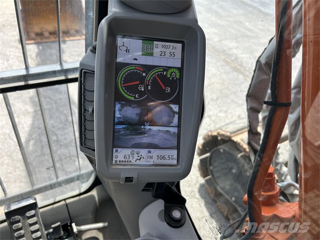 Hitachi ZX225USRK-6 Kāpurķēžu ekskavatori