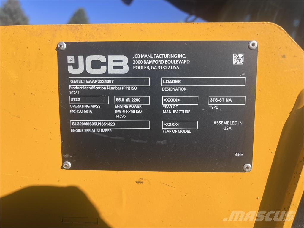 JCB 3TS-8T لوادر صغيرة