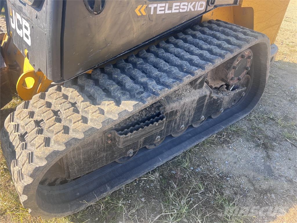 JCB 3TS-8T لوادر صغيرة