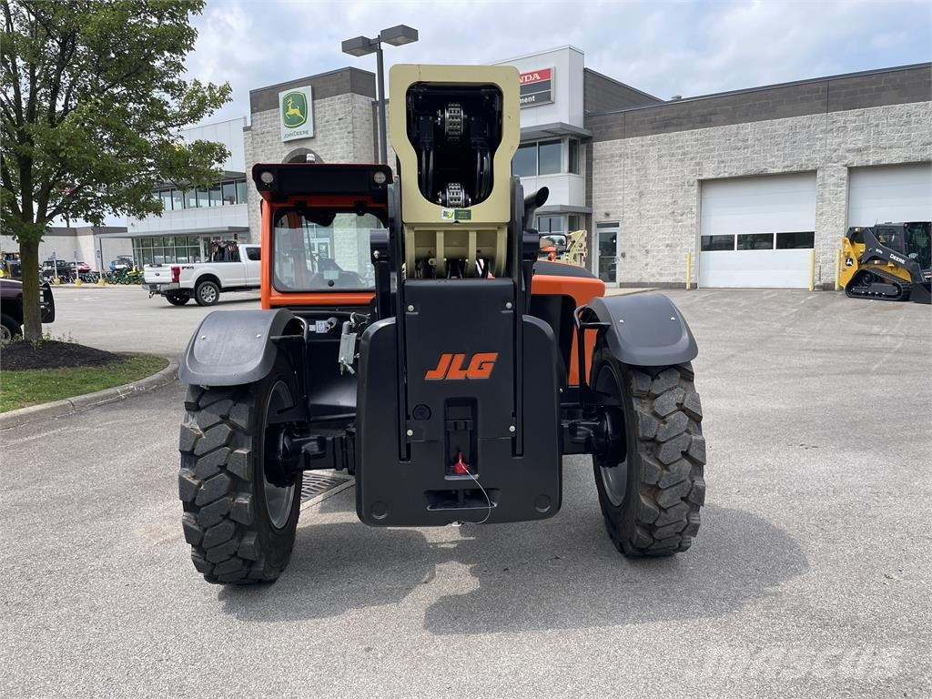 JLG 1055 Teleskopiniai krautuvai