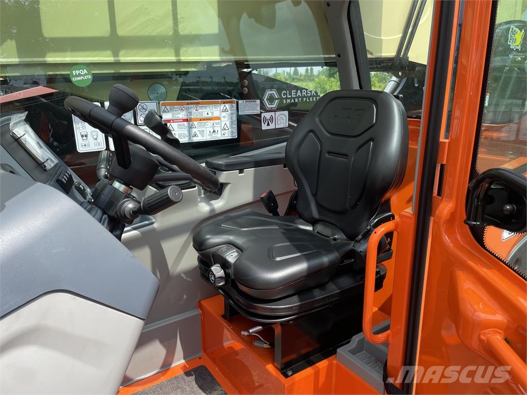JLG 1055 Teleskopiniai krautuvai