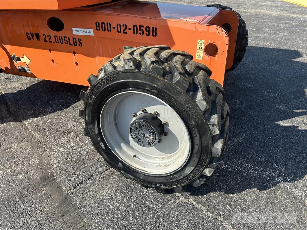 JLG 600S رافعات أخرى