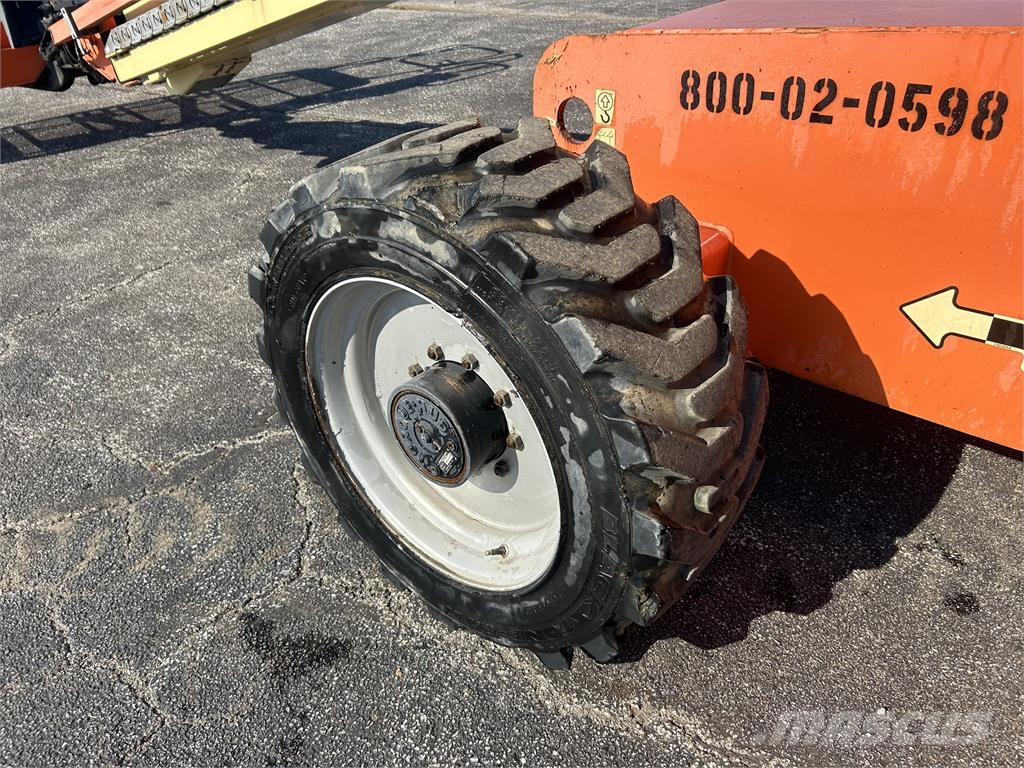 JLG 600S رافعات أخرى