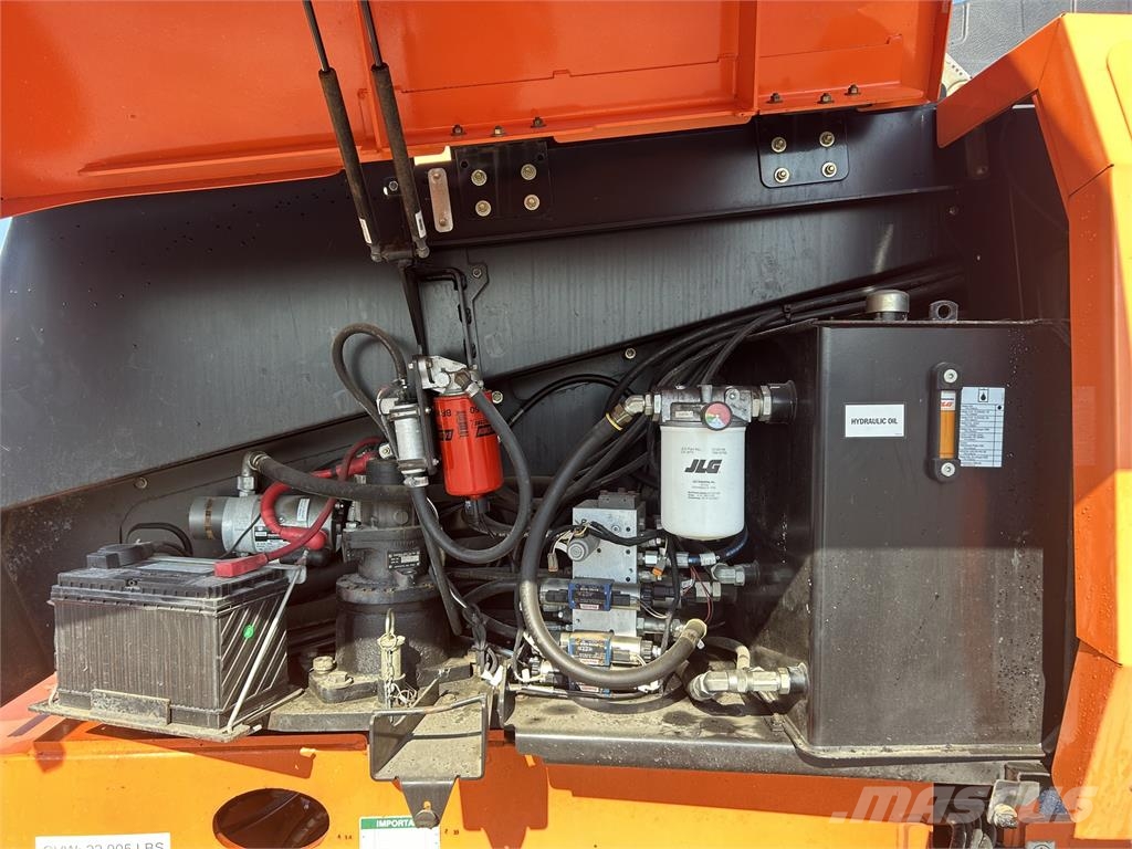 JLG 600S رافعات أخرى