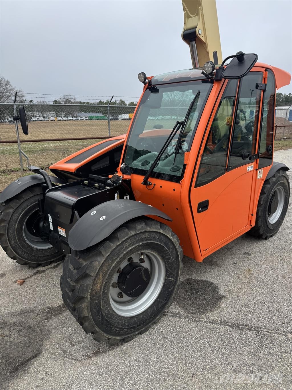 JLG G5-18A مناولات متداخلة