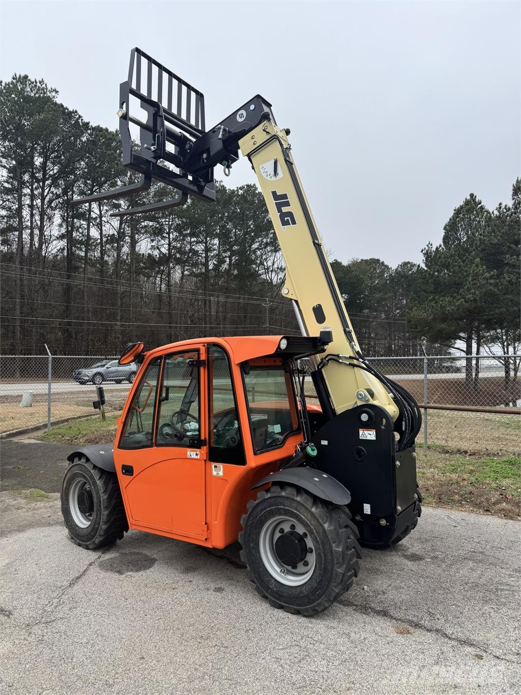 JLG G5-18A مناولات متداخلة