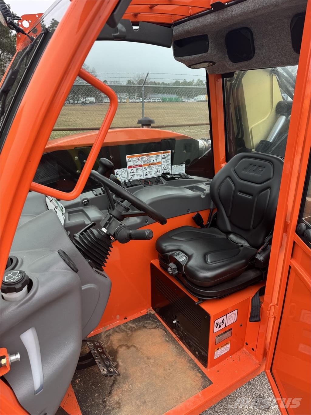 JLG G5-18A مناولات متداخلة