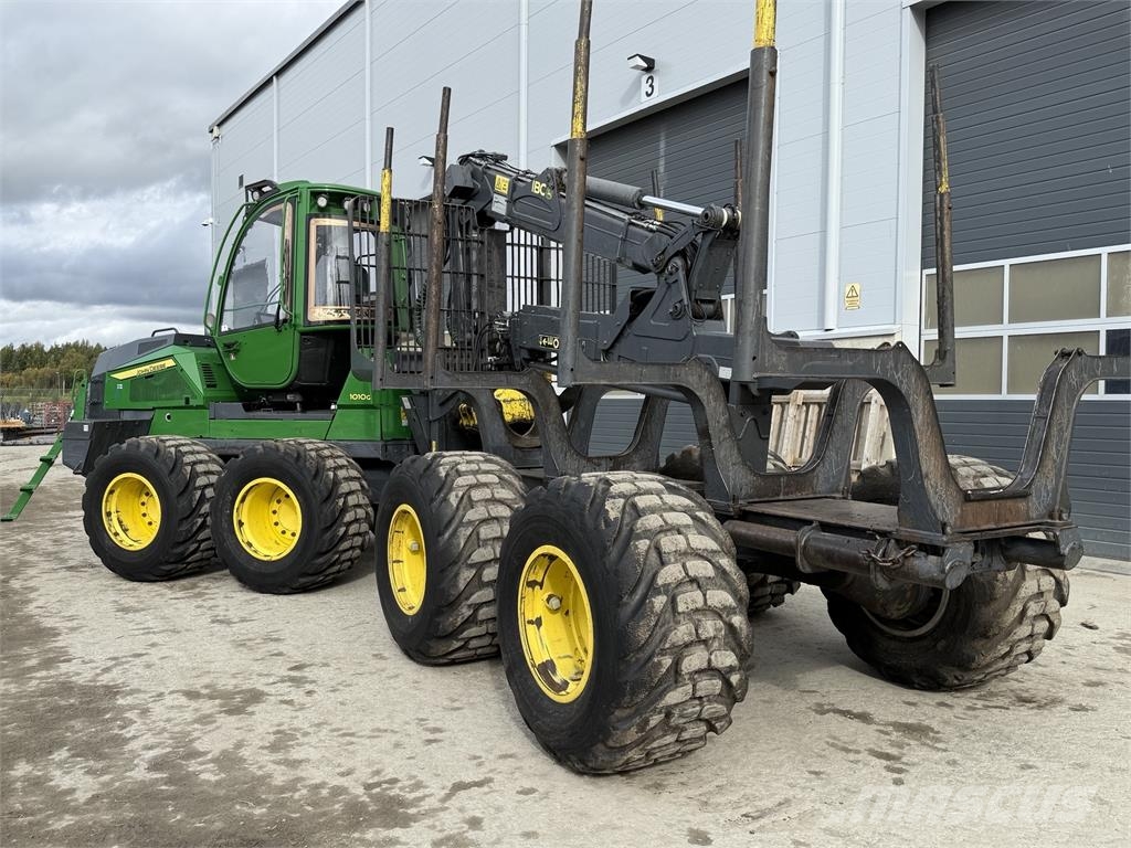 John Deere 1010G Forwarders