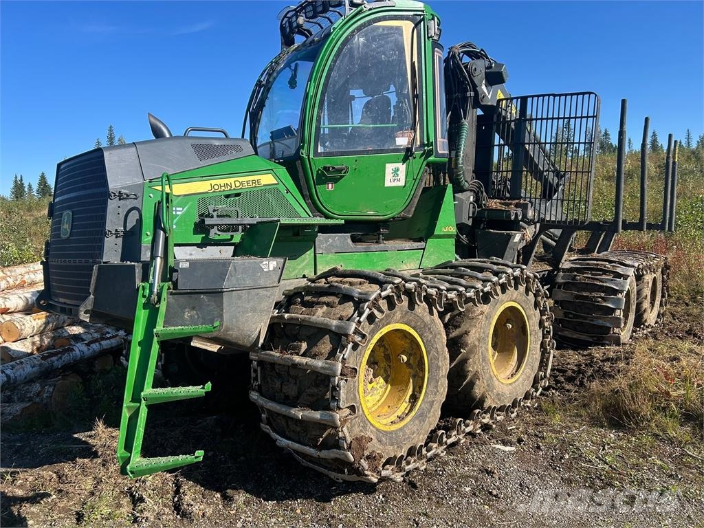 John Deere 1010G شاحنات