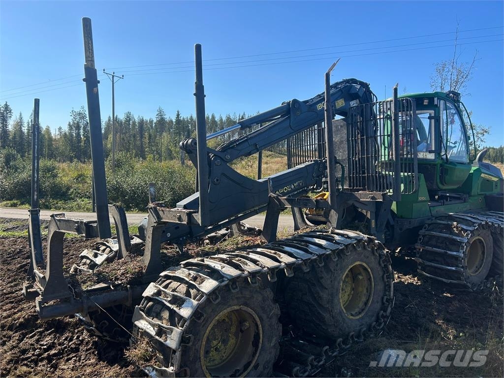 John Deere 1010G شاحنات