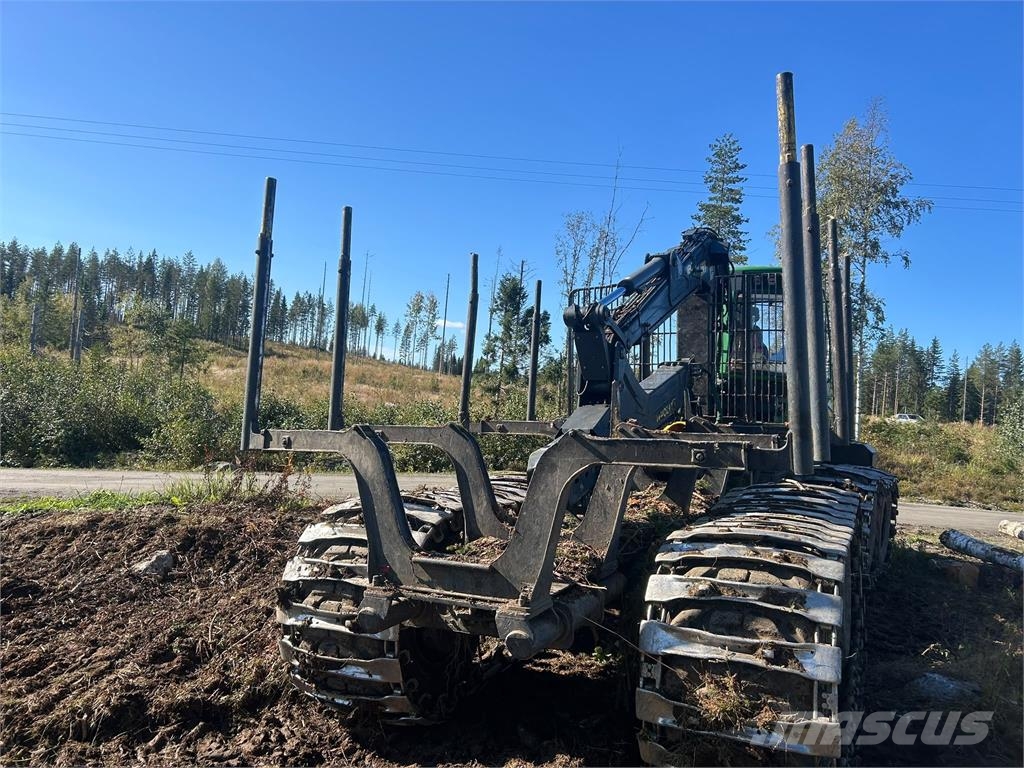 John Deere 1010G شاحنات