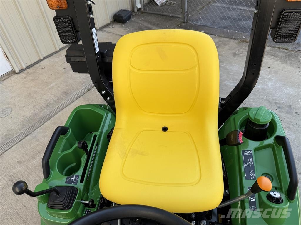 John Deere 1023E Compact tractors