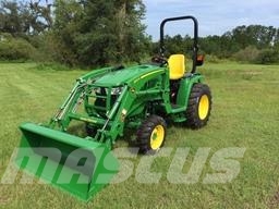 John Deere 1023E 소형 트랙터
