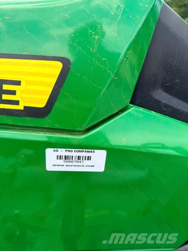 John Deere 1023E جرارات مدمجة
