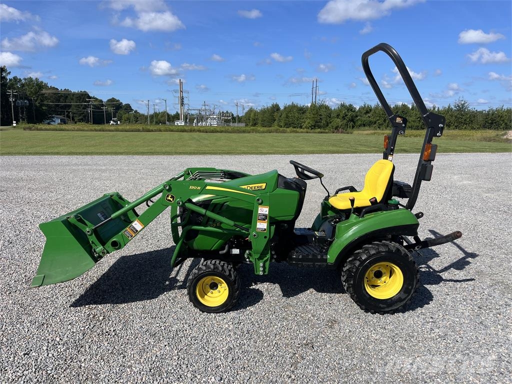 John Deere 1023E 소형 트랙터