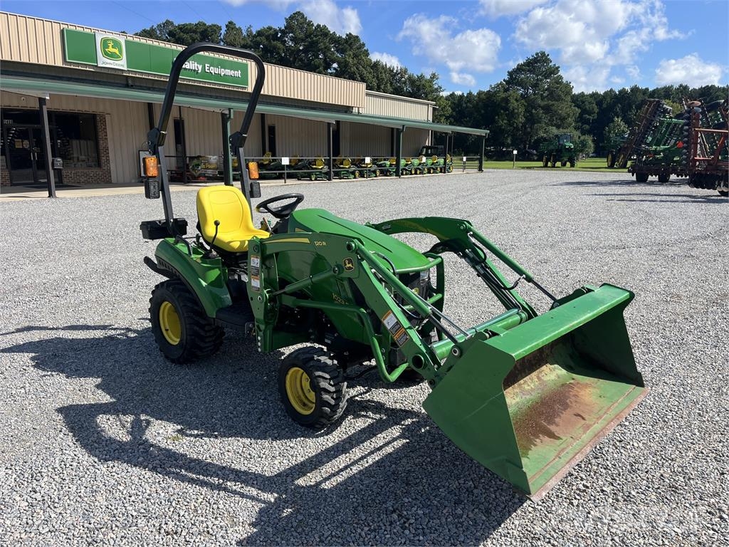 John Deere 1023E 소형 트랙터
