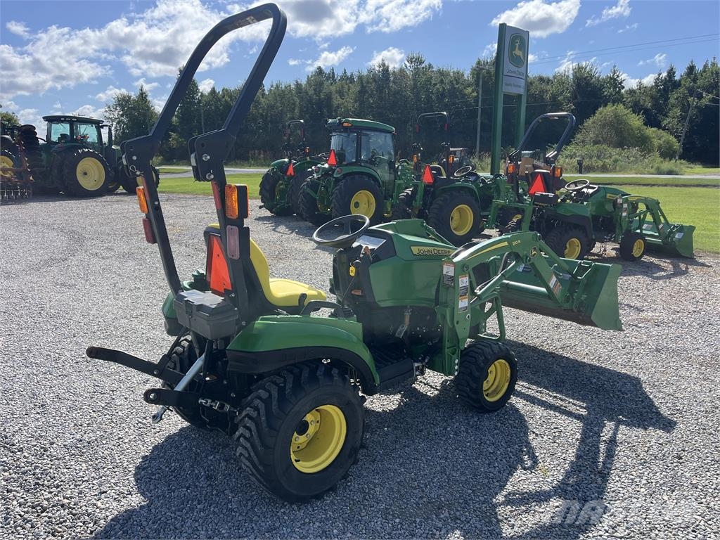 John Deere 1023E 소형 트랙터