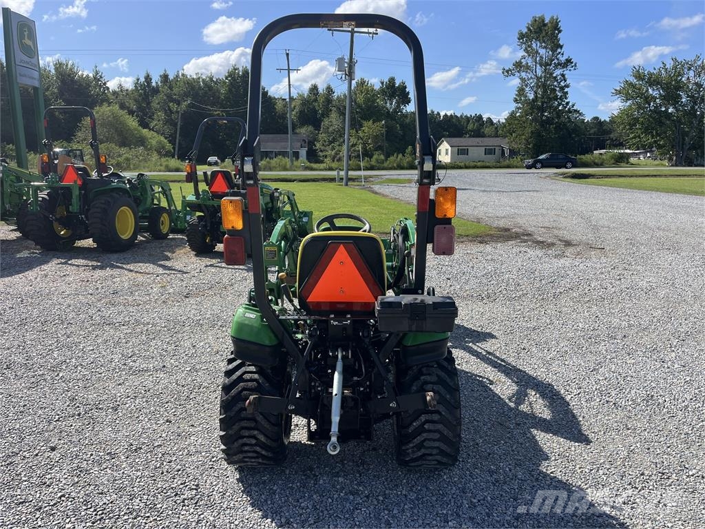 John Deere 1023E 소형 트랙터