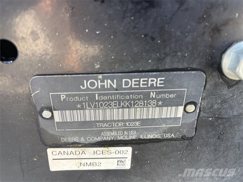 John Deere 1023E 소형 트랙터