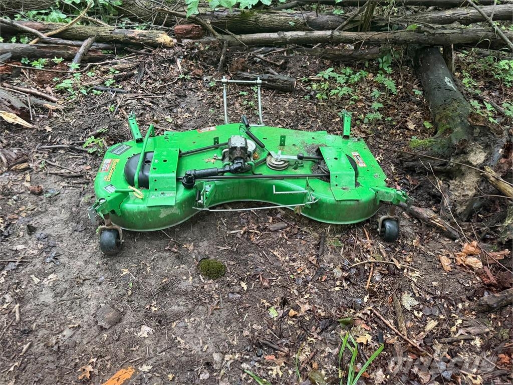 John Deere 1023E Micro tracteur