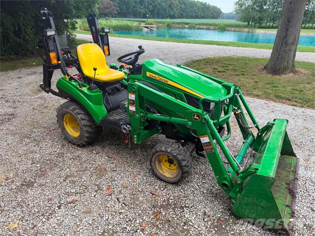 John Deere 1023E Micro tracteur