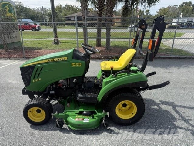 John Deere 1023E Trattori compatti