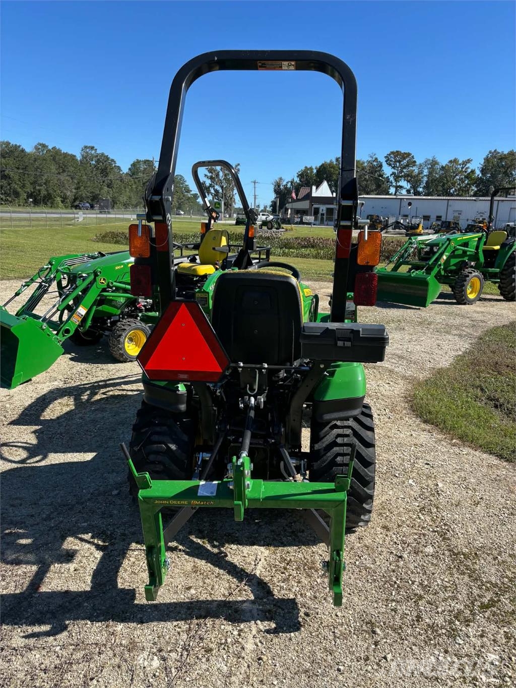 John Deere 1023E 小型曳引機