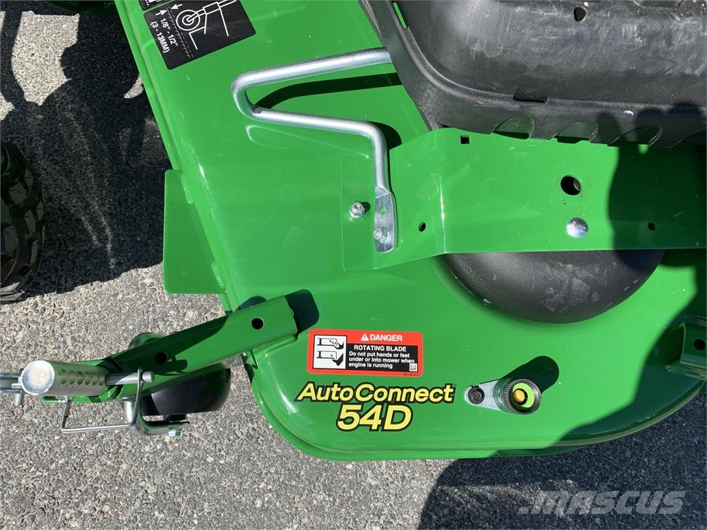 John Deere 1023E Naudoti kompaktiški traktoriai