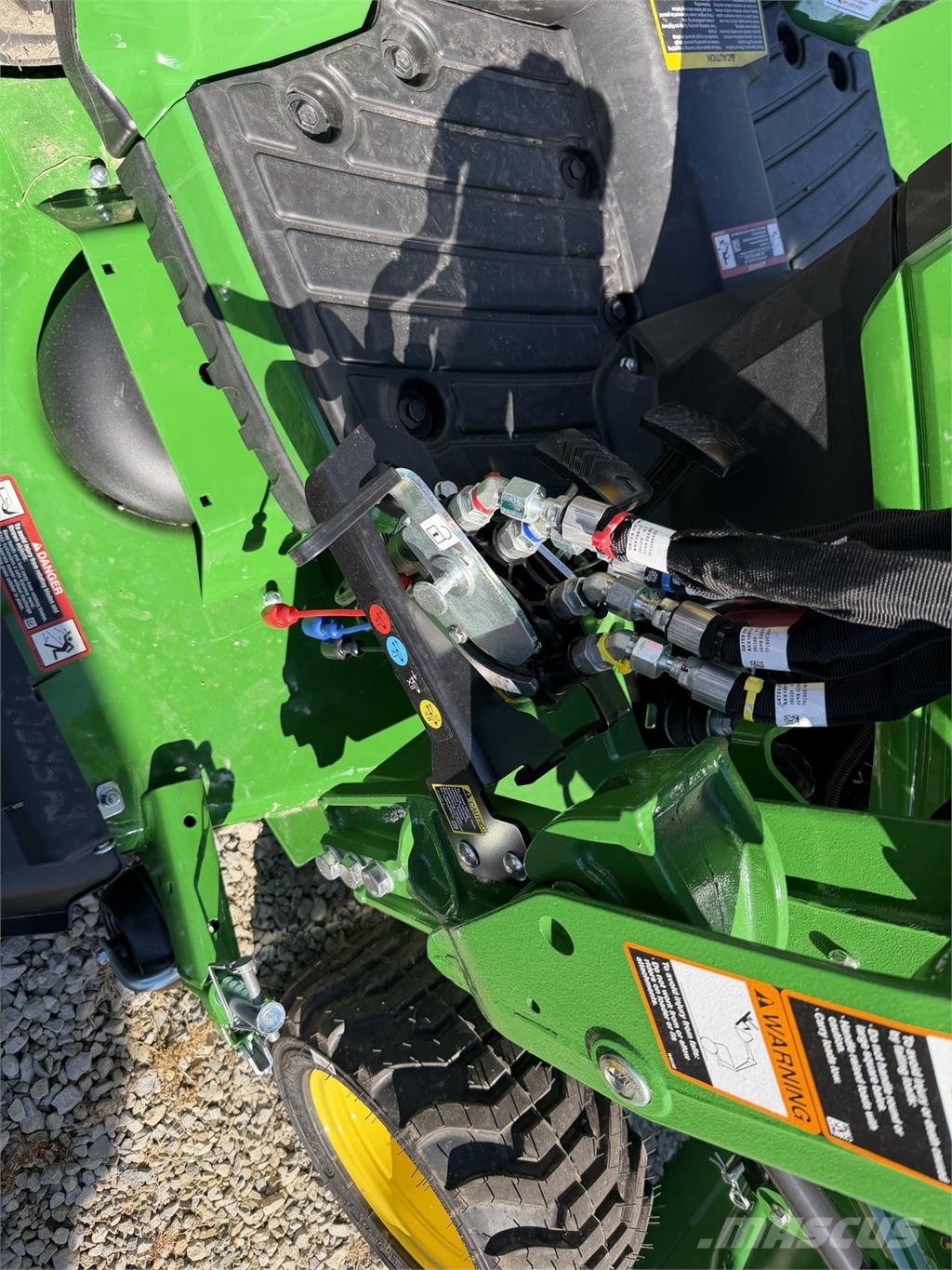 John Deere 1025R 소형 트랙터