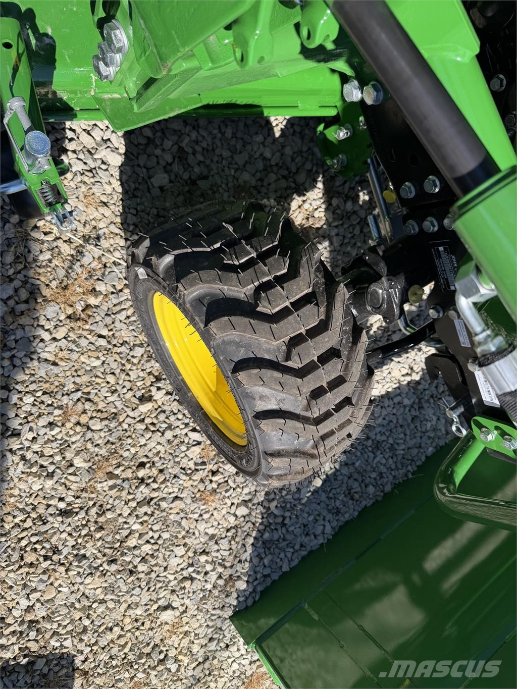 John Deere 1025R 소형 트랙터