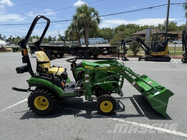 John Deere 1025R 소형 트랙터
