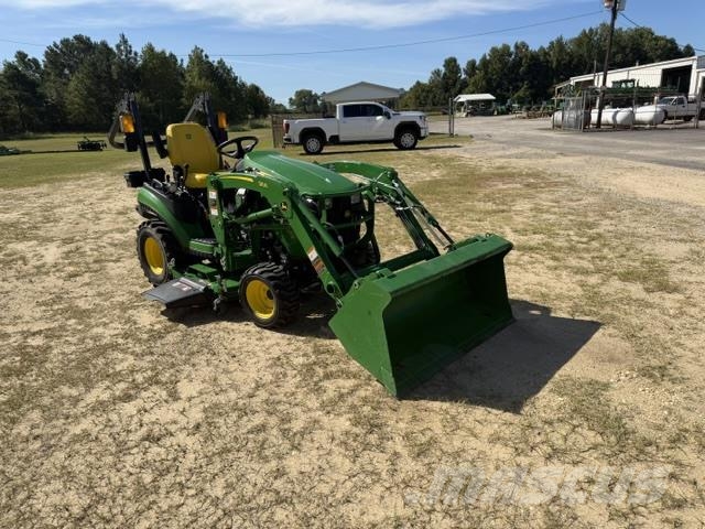John Deere 1025R جرارات مدمجة
