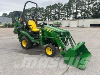 John Deere 1025R Compacttrekkers