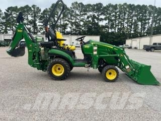 John Deere 1025R Compacttrekkers