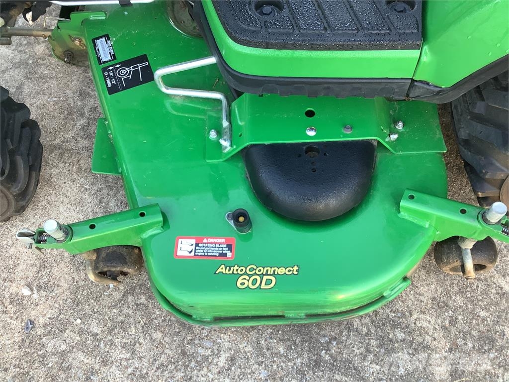 John Deere 1025R Tratores compactos
