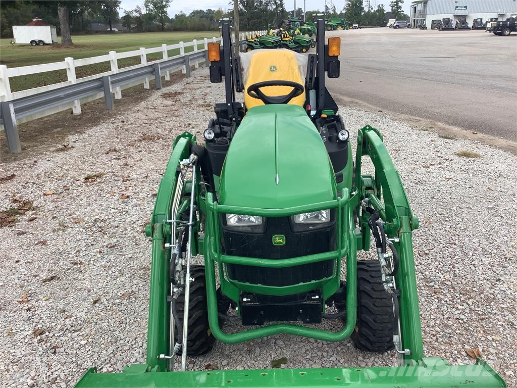 John Deere 1025R Трактори