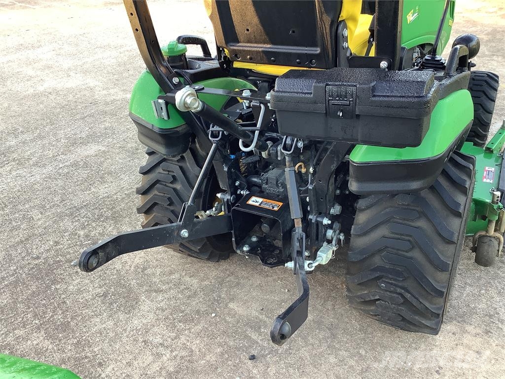 John Deere 1025R Tratores compactos