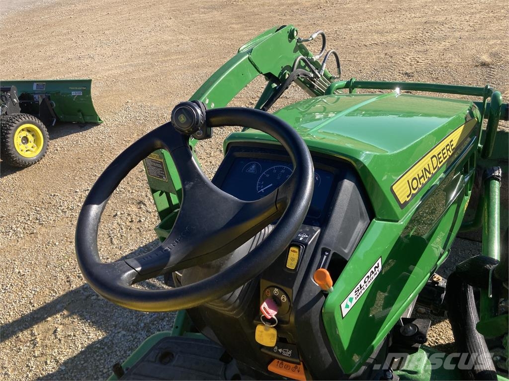 John Deere 1025R Micro tracteur