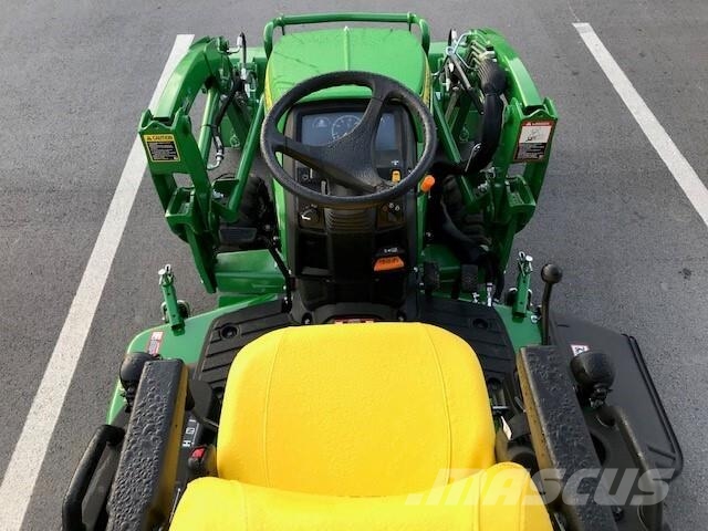 John Deere 1025R TLB Kompaktné traktory