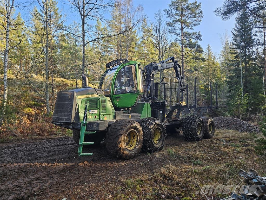 John Deere 1110E 集运机