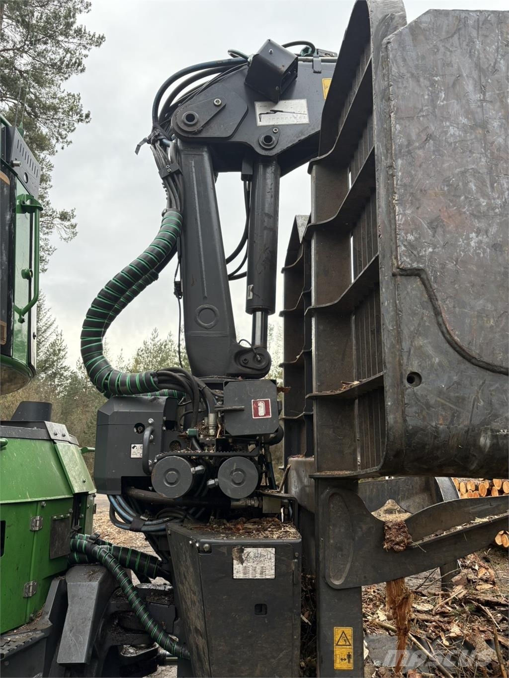 John Deere 1110G Μεταφορείς ξυλείας