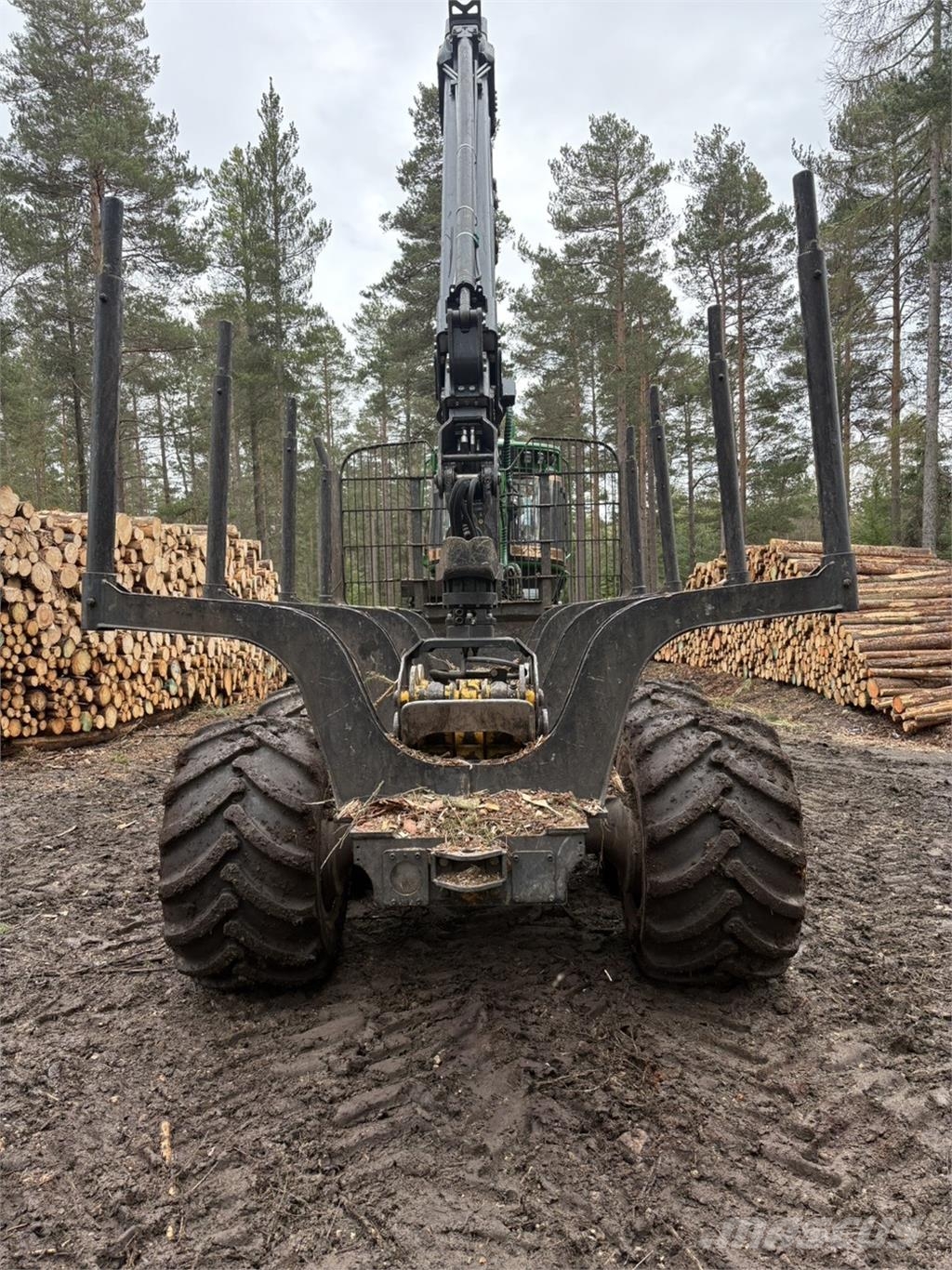 John Deere 1110G Μεταφορείς ξυλείας