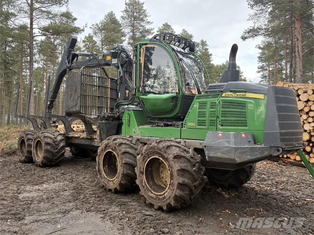 John Deere 1110G Μεταφορείς ξυλείας