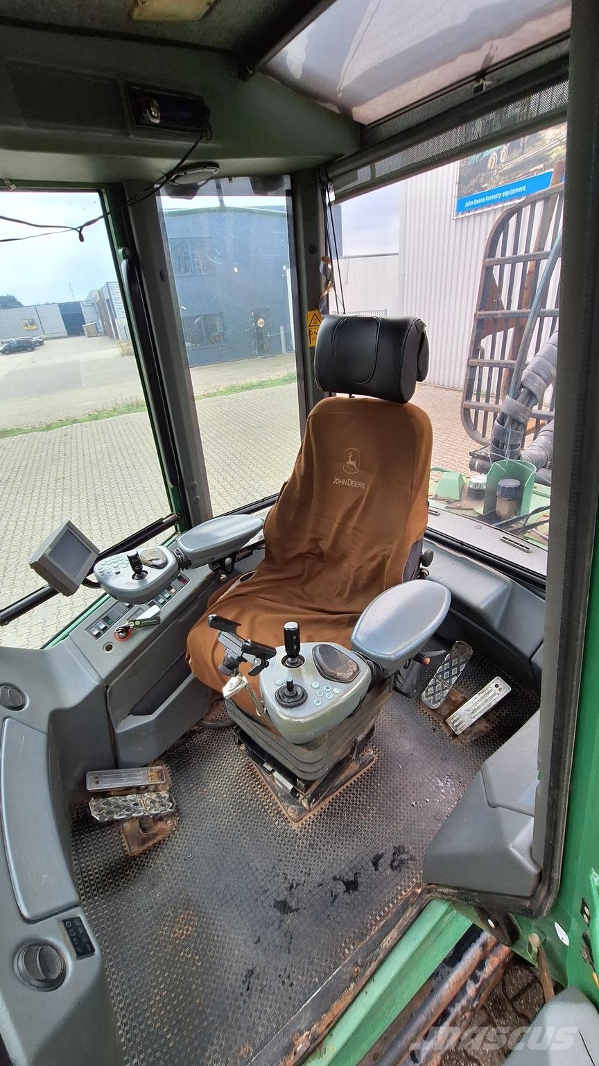 John Deere 1110D Forwarders