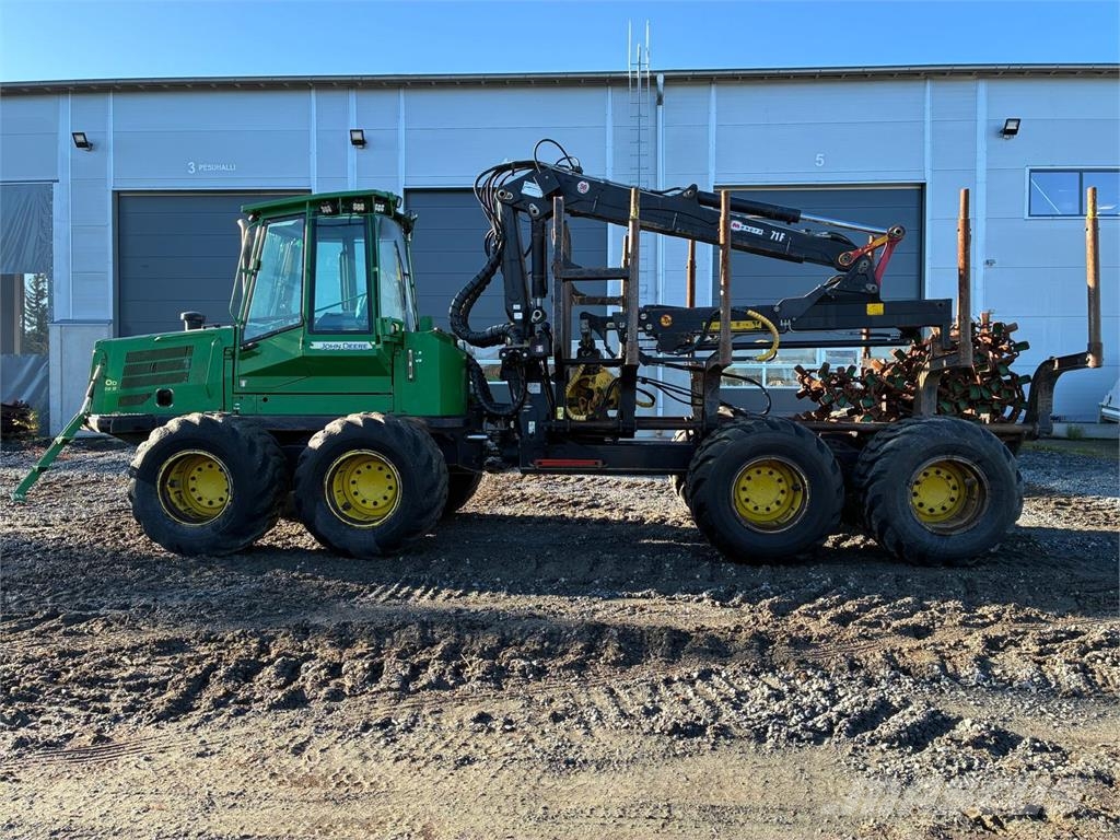 John Deere 1110D Naudoti miškovežiai (Forvarderiai)