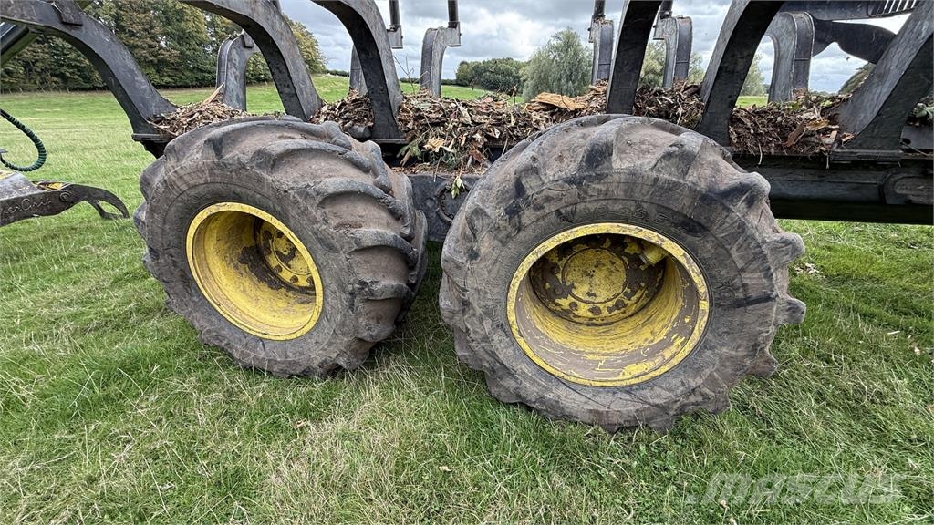 John Deere 1110G Forvarderi