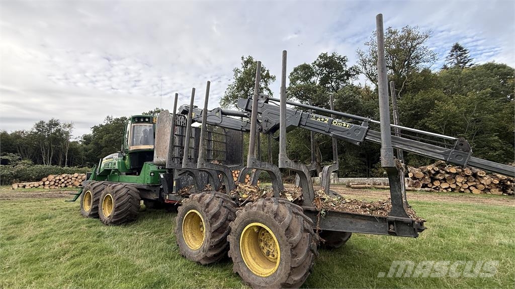 John Deere 1110G Forvarderi